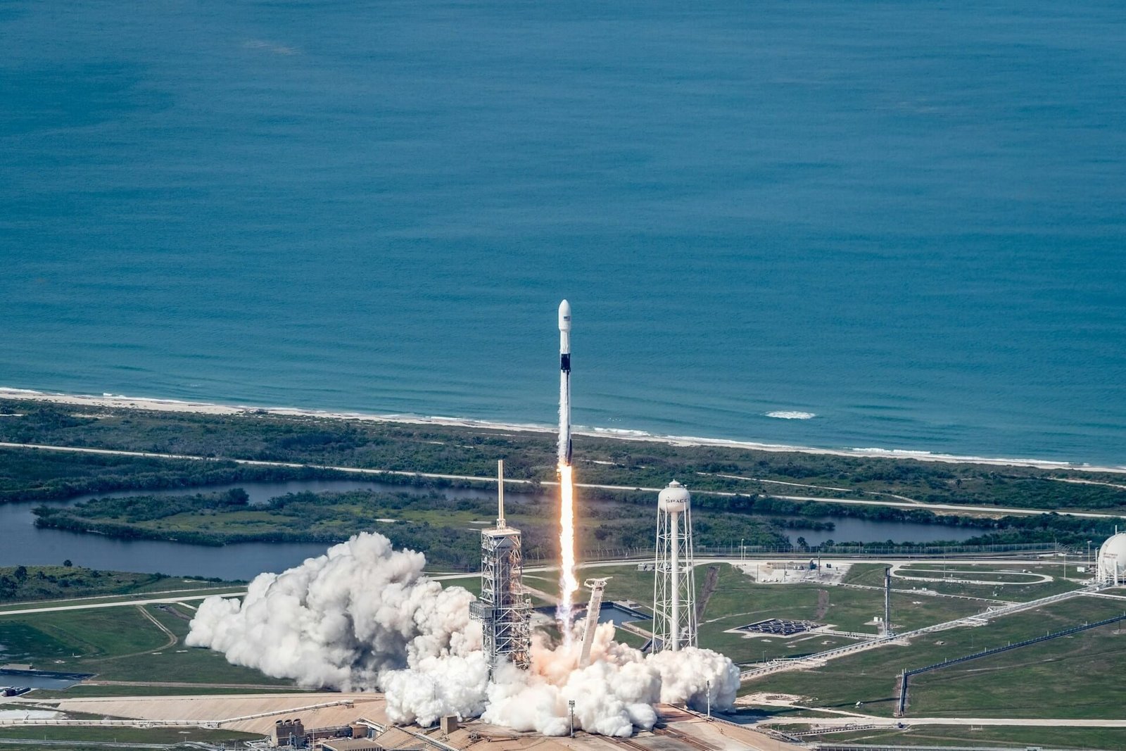Photo DEDIENNE AEROSPACE — usinage